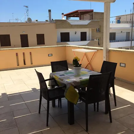 Il Piccolo Bilo Con Terrazza Feriehus
